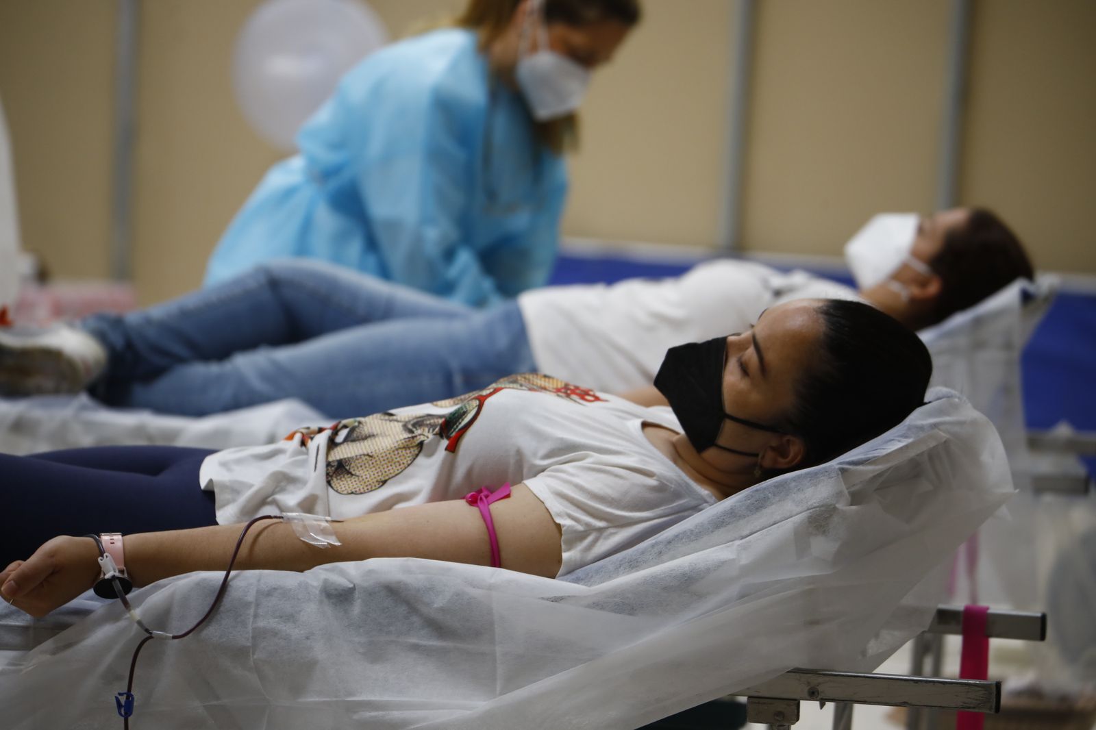 La campaña de donación de sangre en el centro comercial El Arcángel, en imágenes