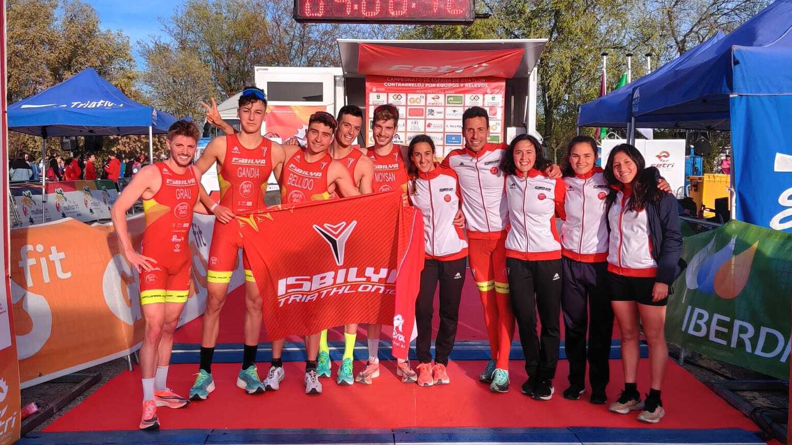 Los chicos del Isbilya-Sloppy Joe's durante el fin de semana en Alcobendas.