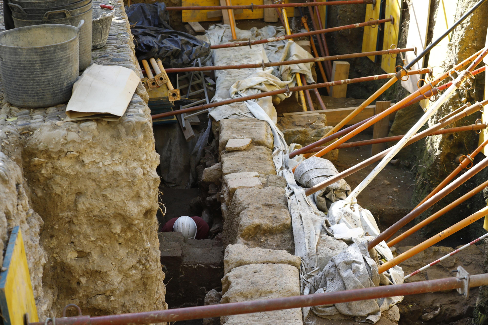 Las imágenes de las catas arqueológicas en la Mezquita - Catedral de Córdoba
