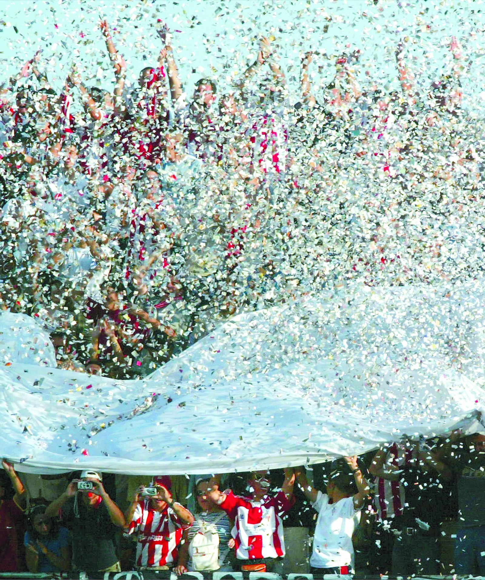 Las fotos del ascenso a Segunda del Algeciras CF de Montes en 2003