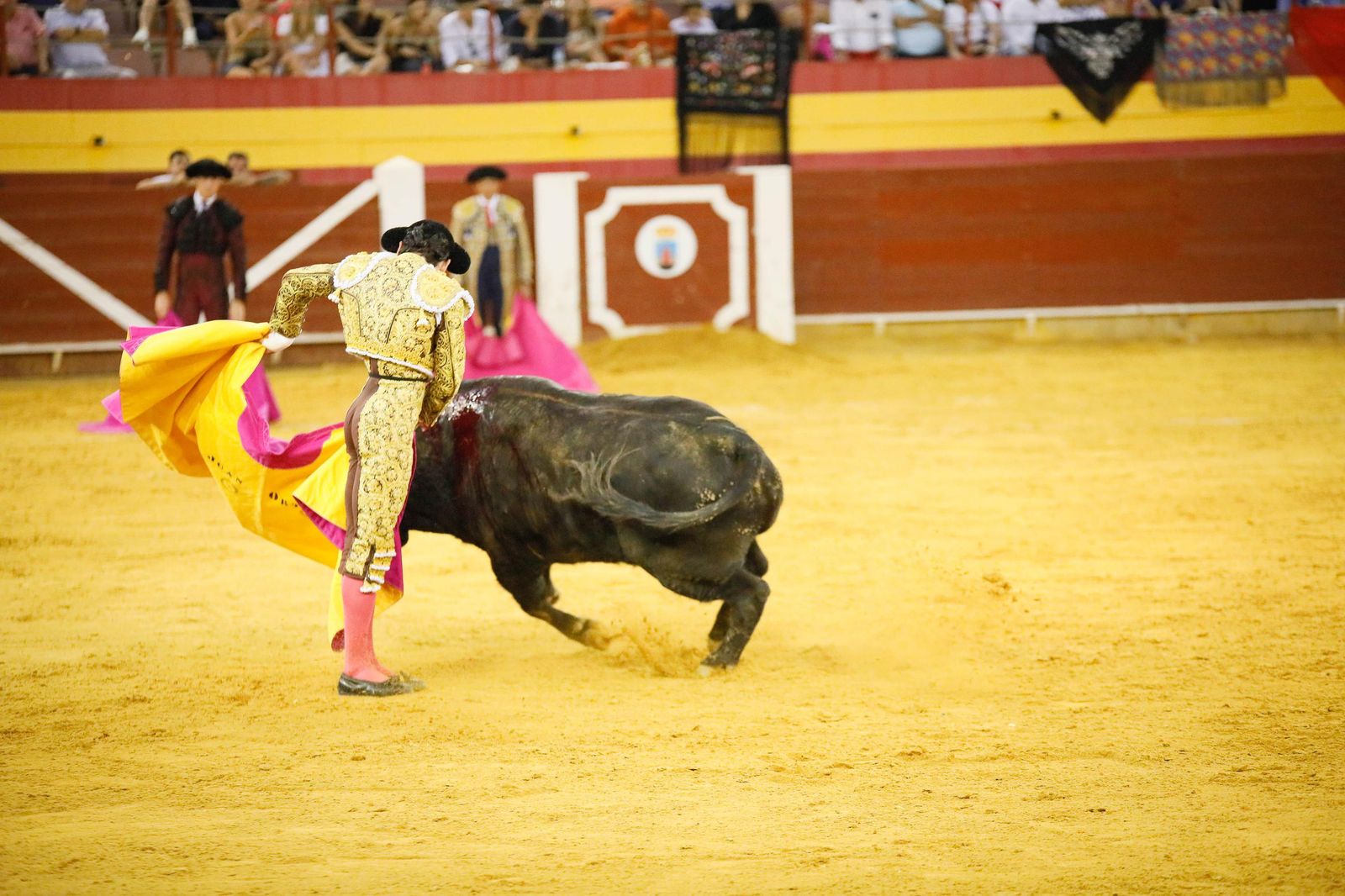 Imágenes de la corrida de toros en Roquetas de Mar