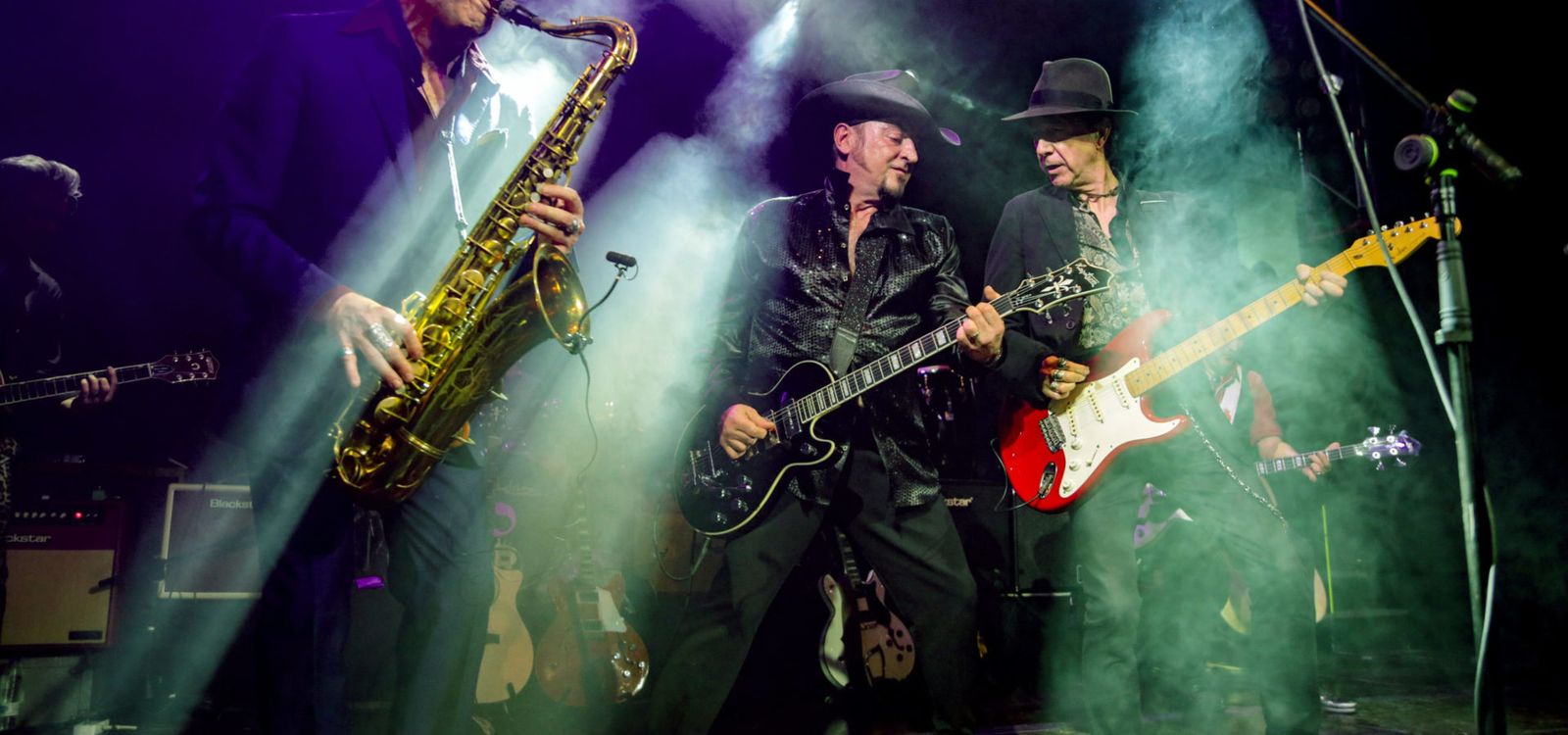 Los Rebeldes con su líder, Carlos Segarra.