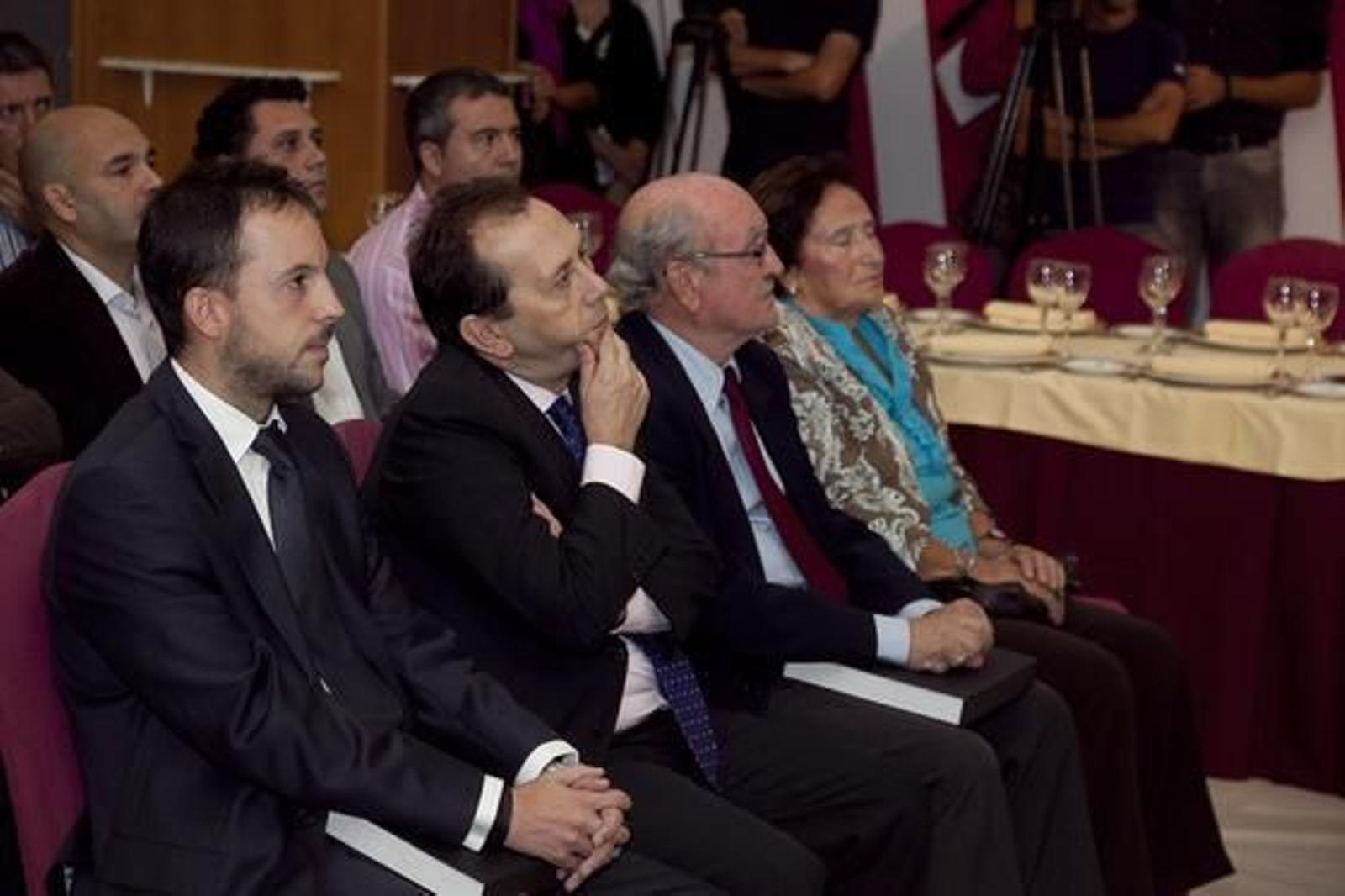 Del Nido presenta el I Premio Periodístico SFC.

Foto: Jaime Martínez