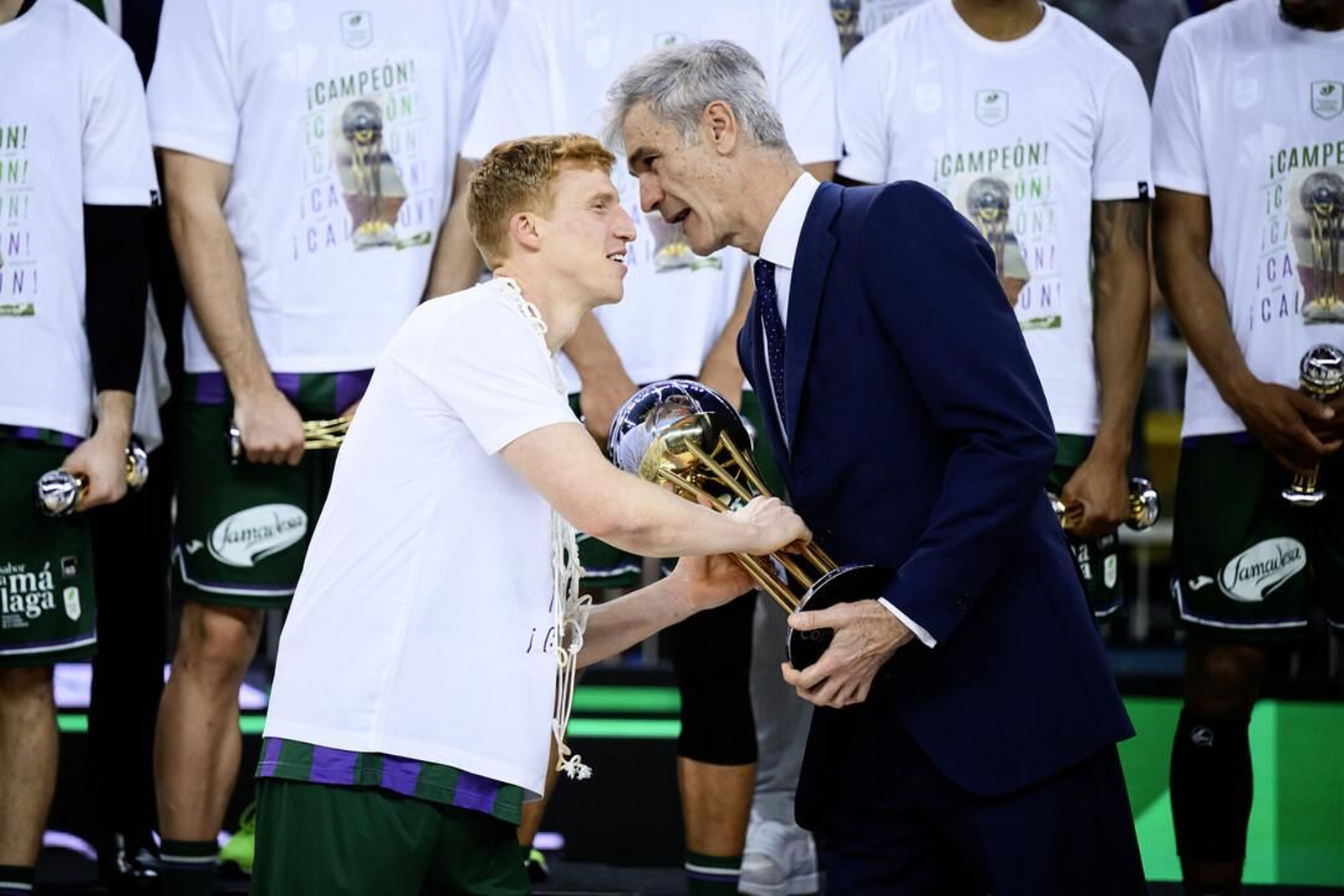El Unicaja, campeón de Copa: Todas las imágenes del partido, la fiesta y la llegada a Málaga