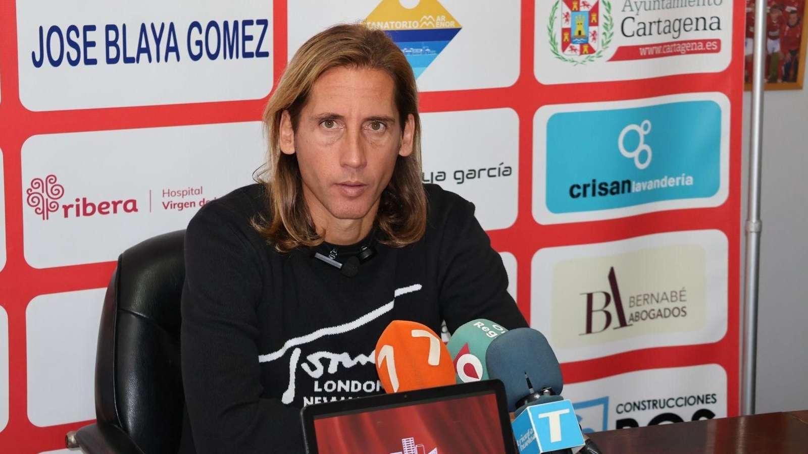 Checa en una rueda de prensa de la pasada temporada.