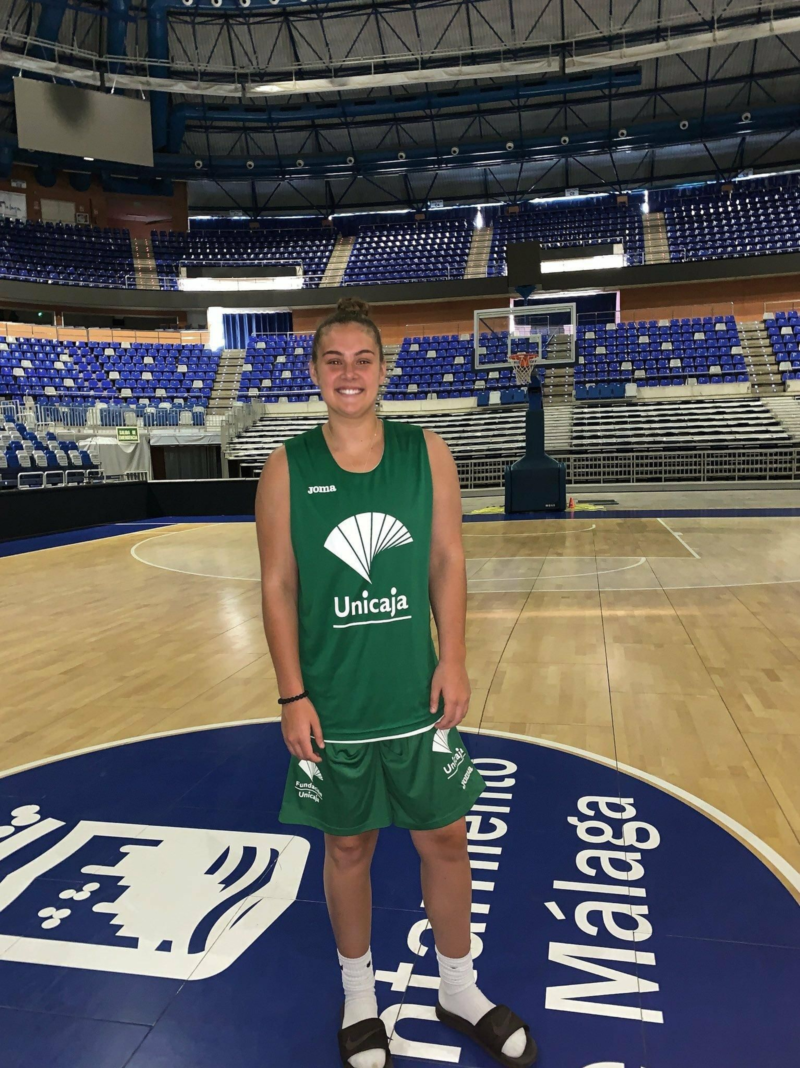 Shayna Gore, en el parqué del Martín Carpena.