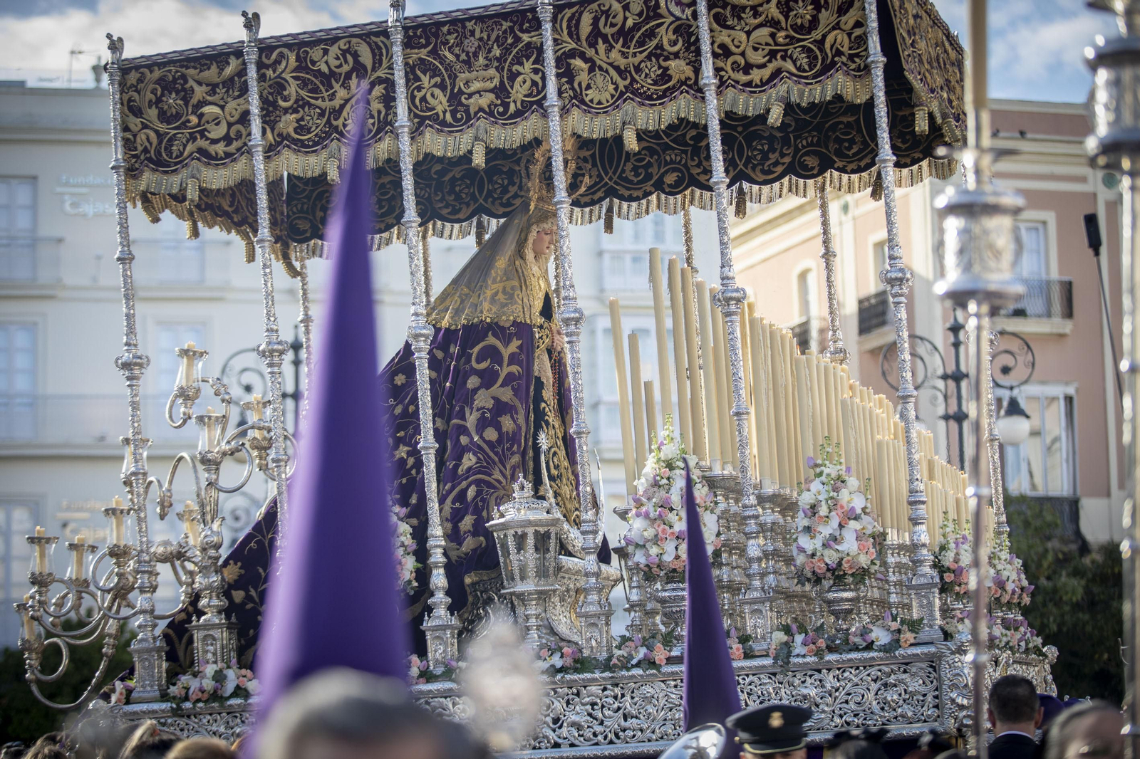 Las imágenes de la cofradía de Columna en la Semana Santa de Cádiz 2022
