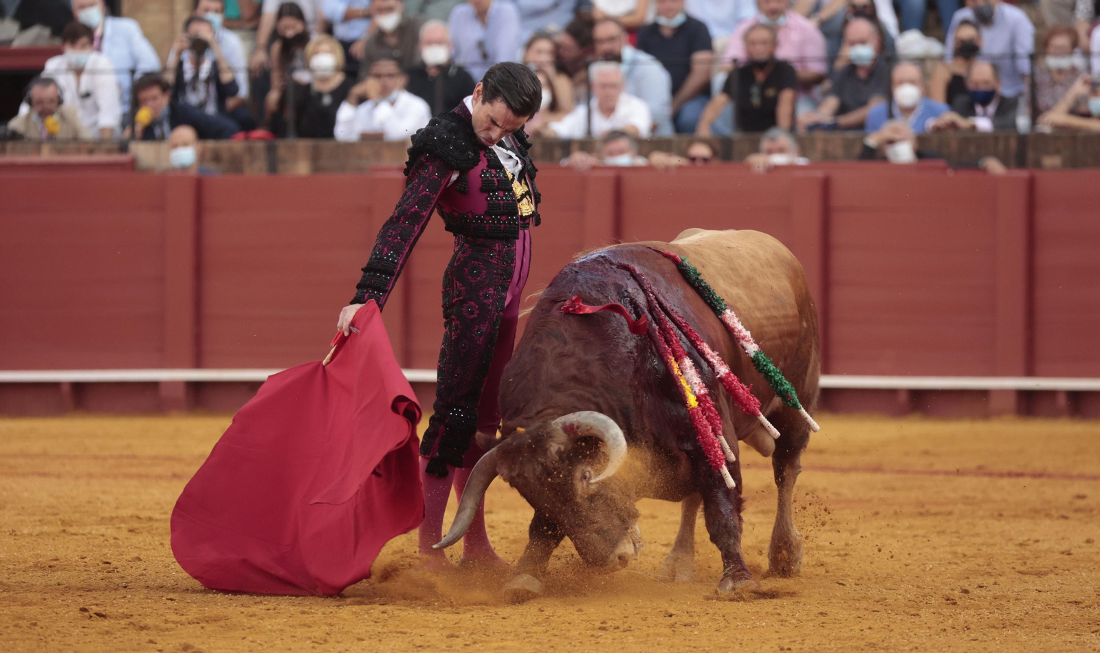 Las imágenes del triunfo de Morante en San Miguel