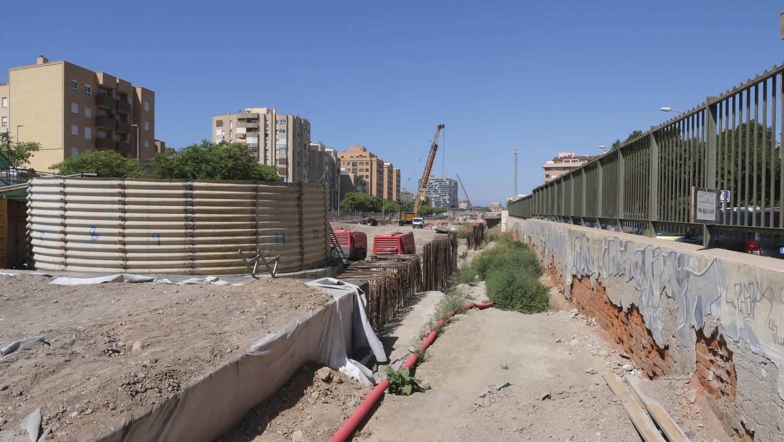 Corte de la Avenida de Montserrat por las obras del soterramiento del AVE, en imágenes