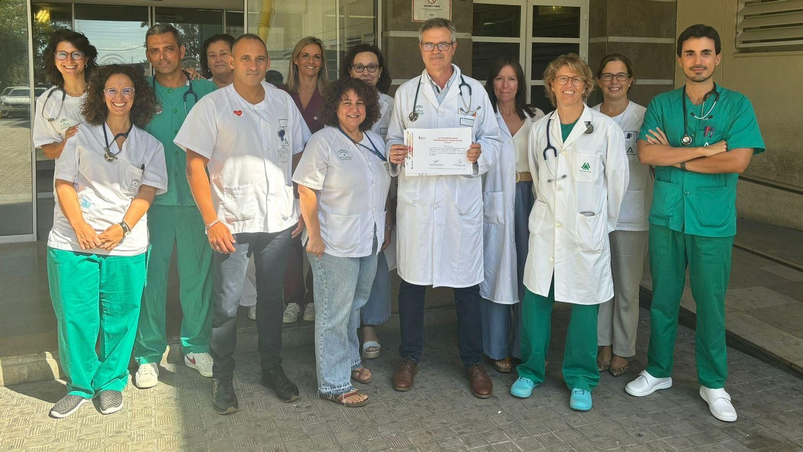 Equipo de la Unidad que ha logrado la certificacion en el Hospital de Puerto Real Equipo de la Unidad que ha logrado la certificacion en el Hospital de Puerto Real