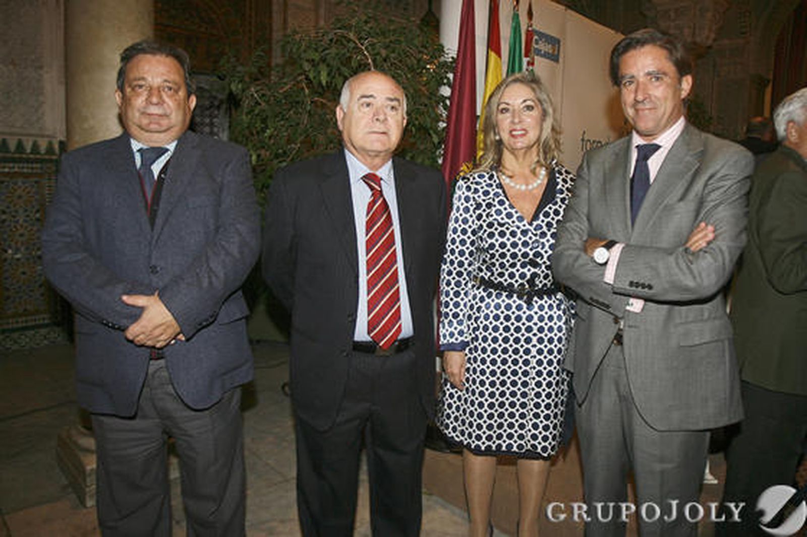 El farmacéutico José Ramón Zamora, Antonio Grimaldi, María Gómez y el magistrado Manuel Estrella

Foto: Joaquin Pino