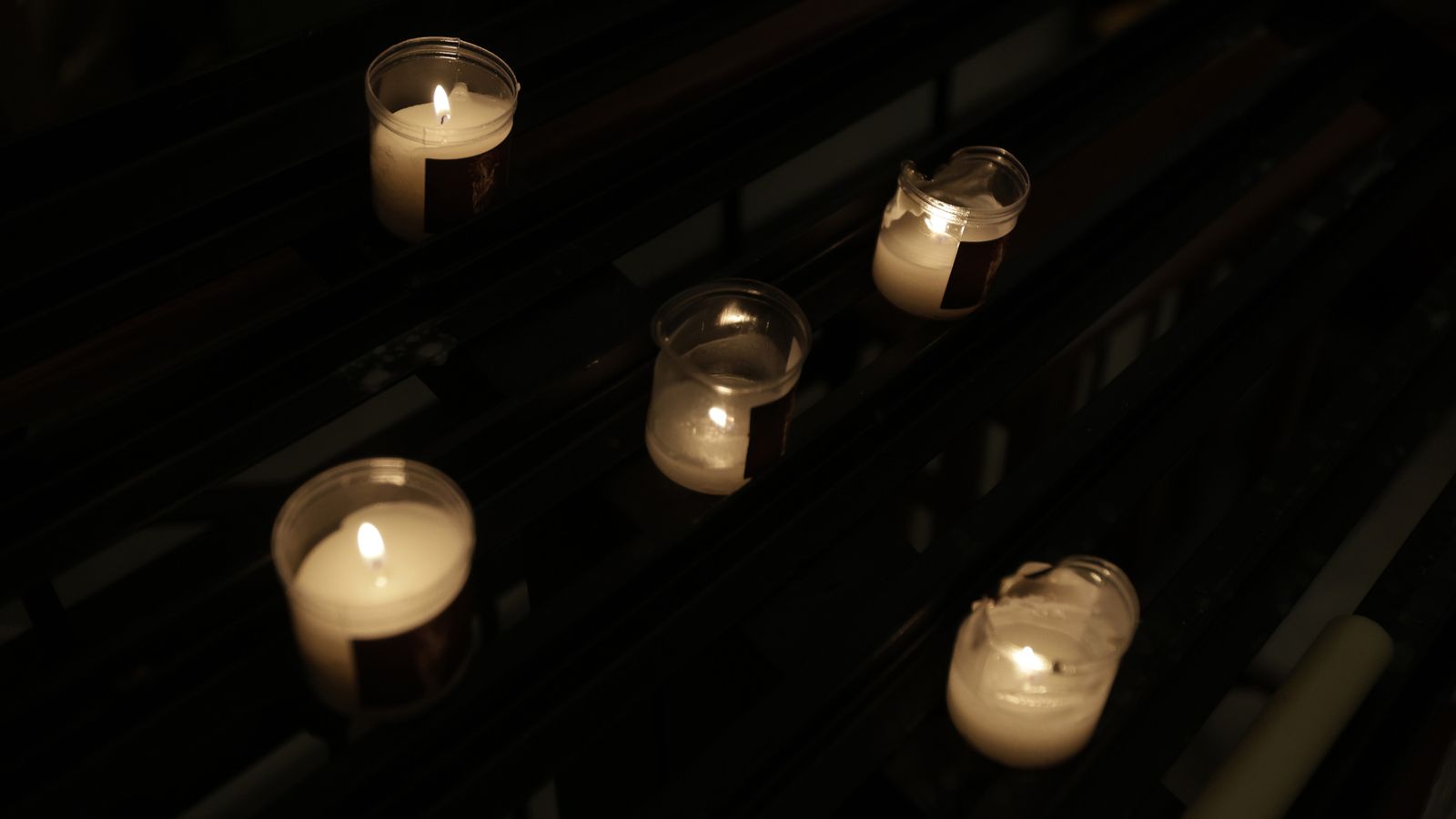 Preparativos en las iglesias de Algeciras para la Magna Mariana, en imágenes