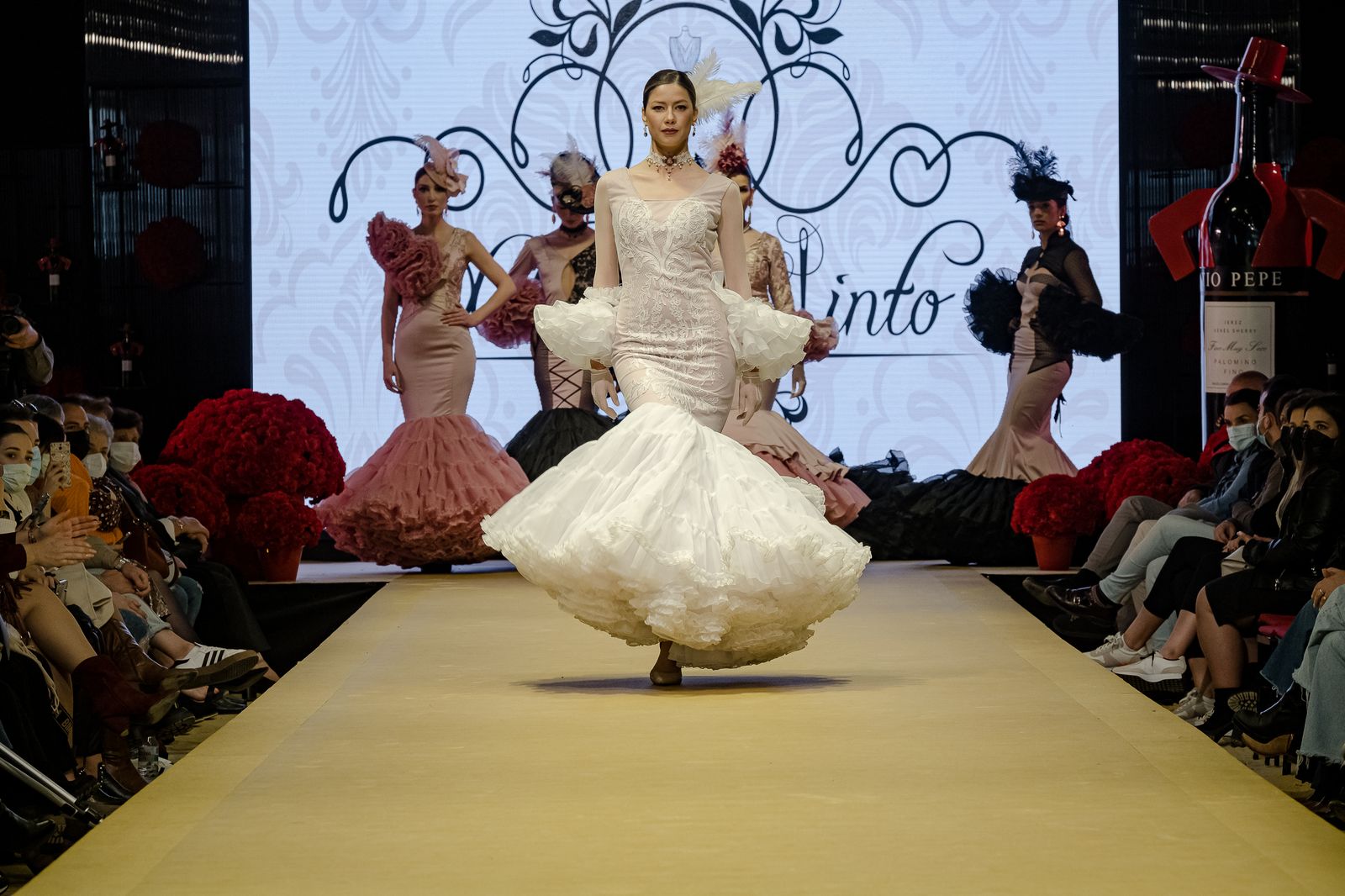 Desfile Certamen Noveles Diseñadores