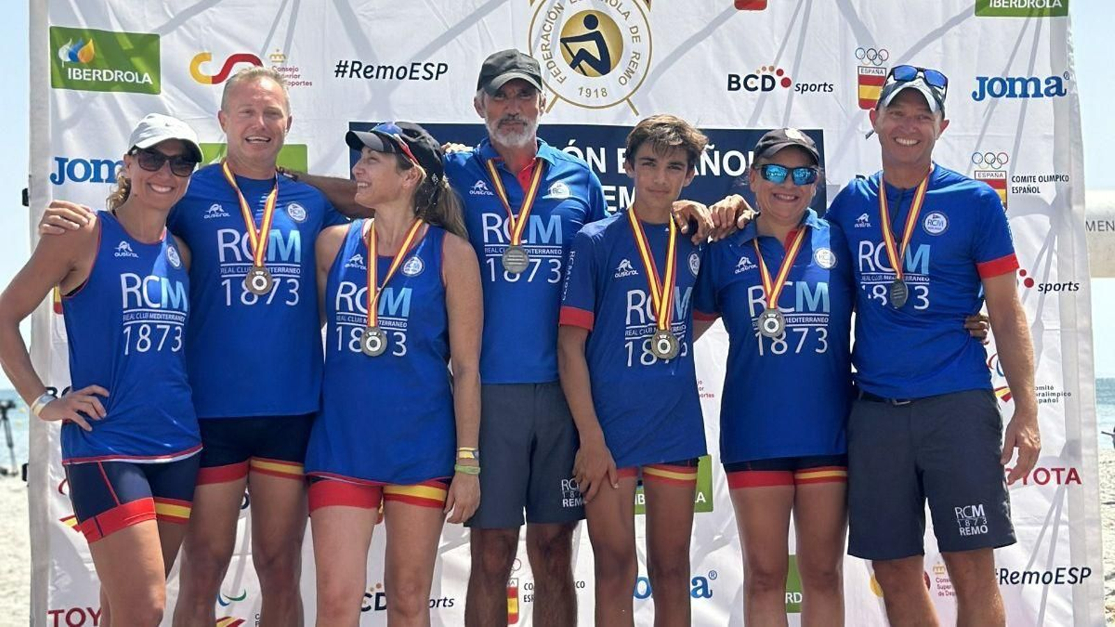 Remeros del Real Club Mediterráneo.