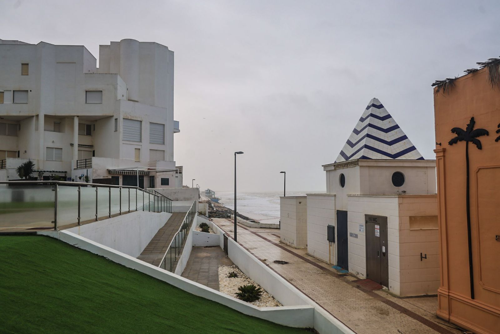 Fotografías de las zonas más perjudicadas de Matalascañas tras los últimos temporales