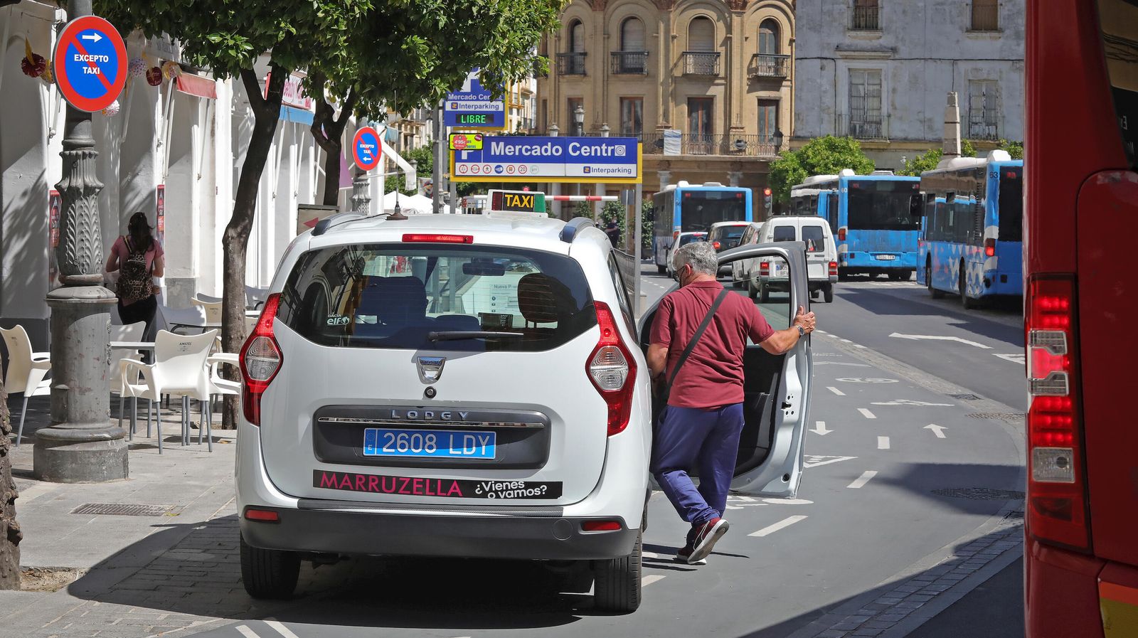 Teletaxi trasladará de forma altruista a personas mayores al besapiés de las Tres Caídas en Jerez