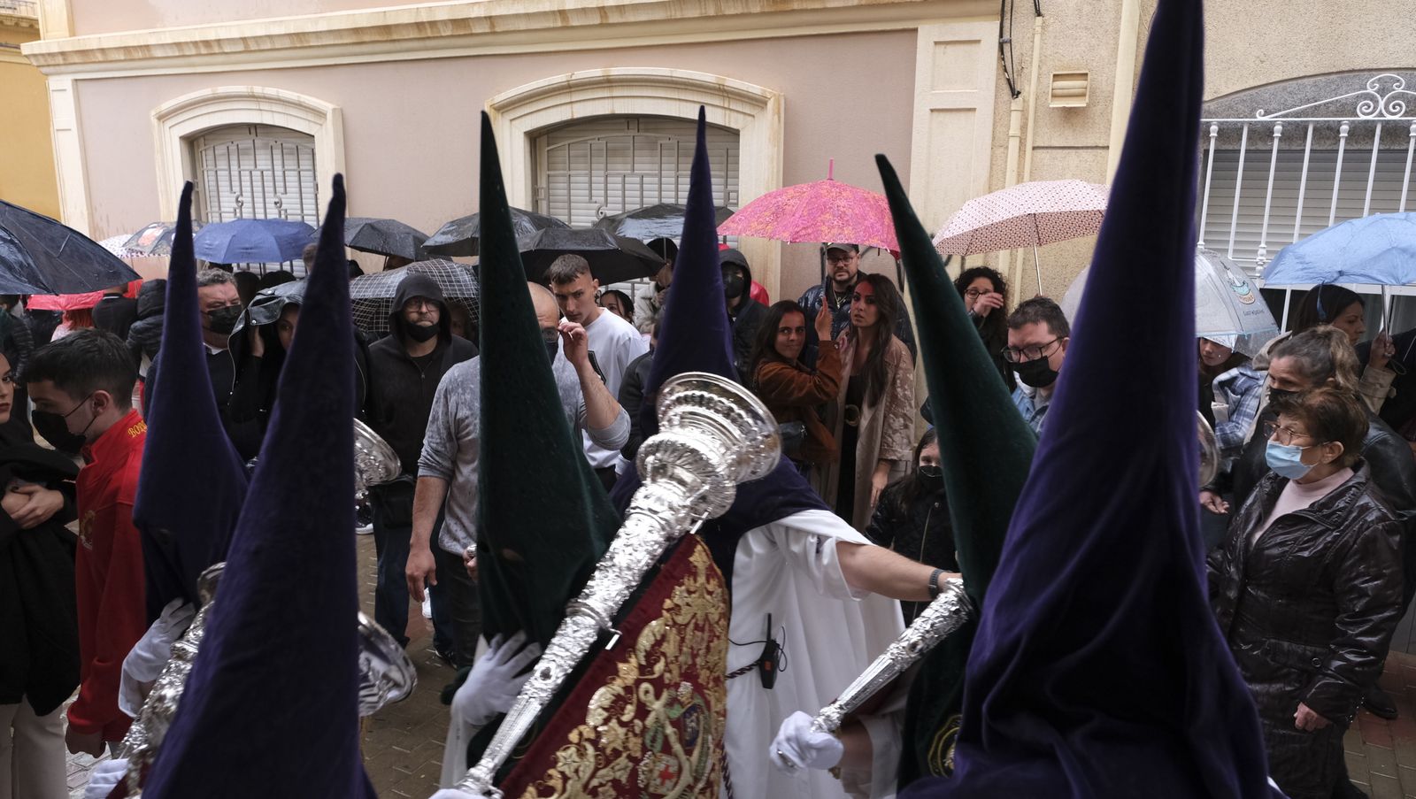 Procesión de Macarena en Almería, en imágenes.