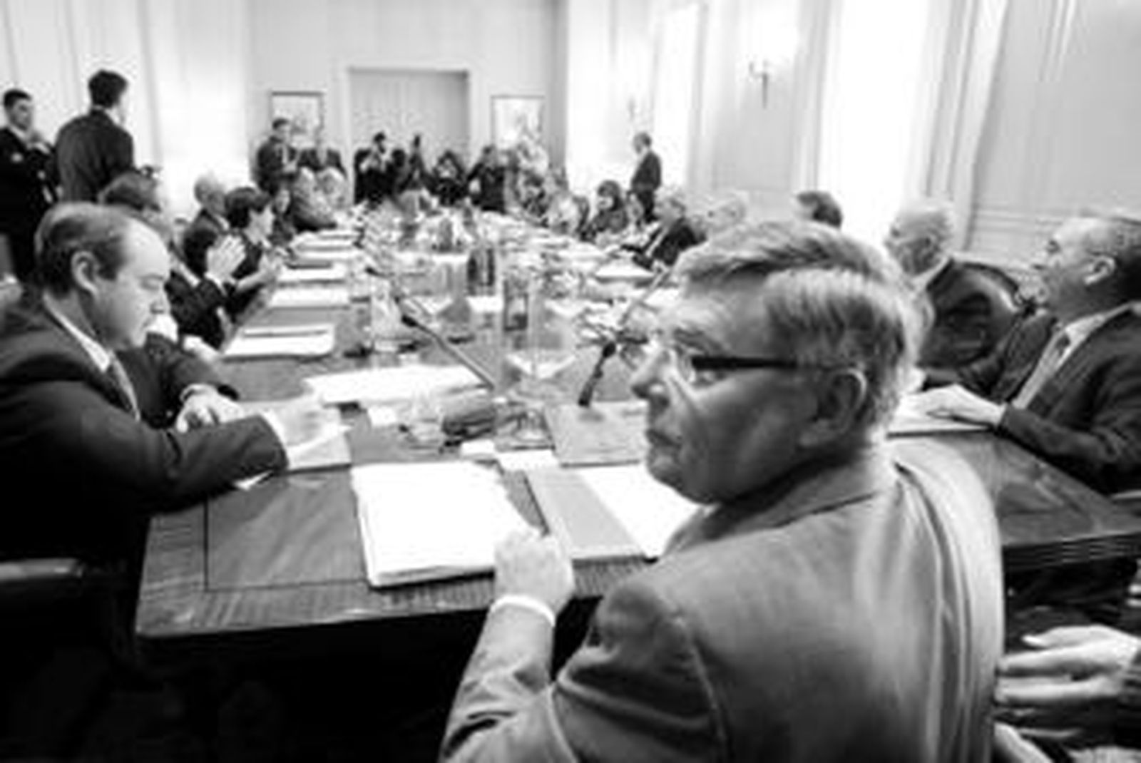 Los nuevos vocales del Consejo General del Poder Judicial, al inicio del primer pleno celebrado ayer.