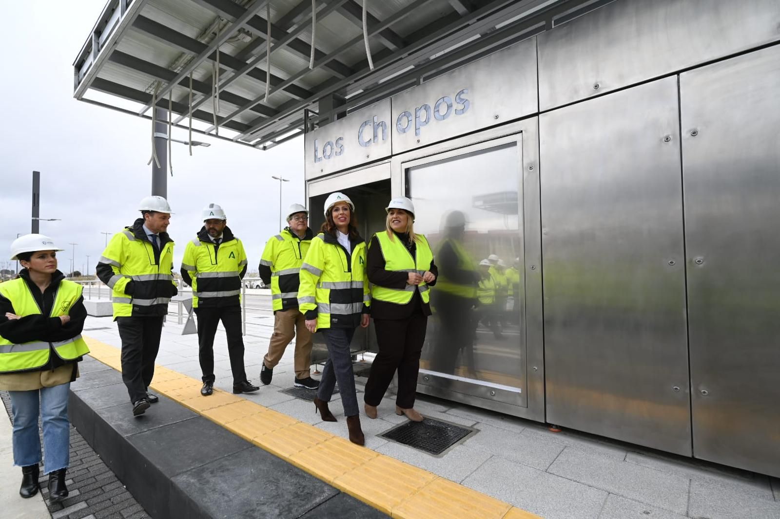 Imagen de la visita de la consejera Rocío Díaz a las obras de ampliación del Metro de Granada en Las Gabias
