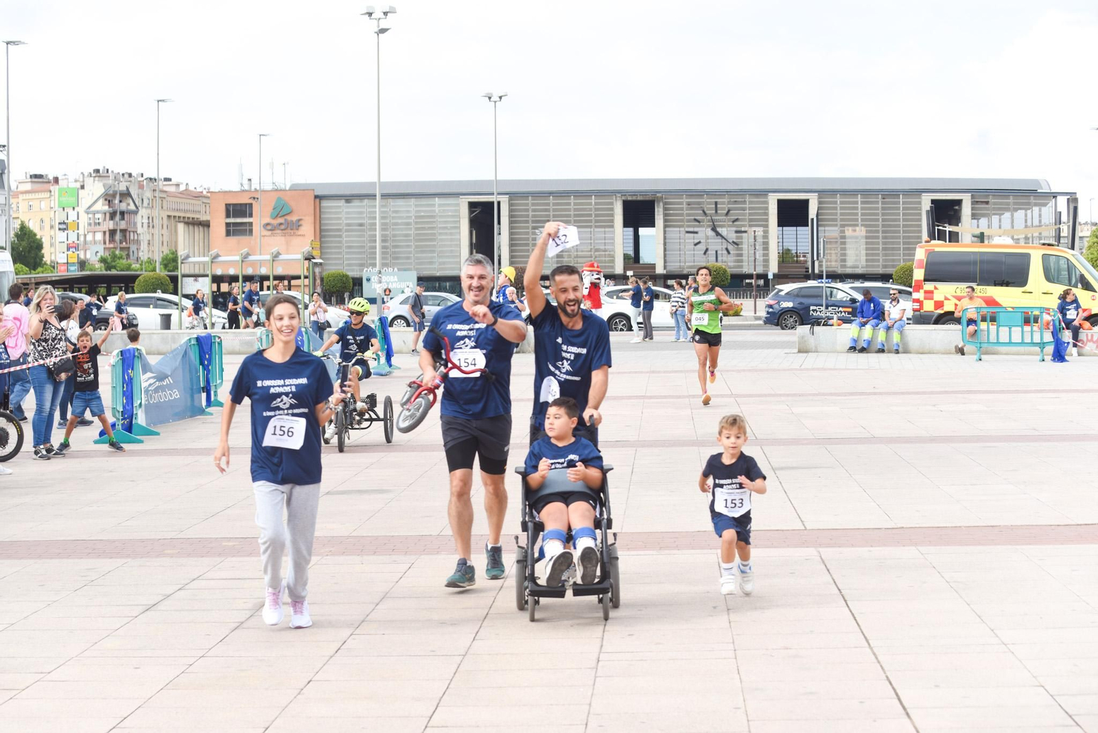 La XII Carrera Solidaria de Acpacys, en imágenes