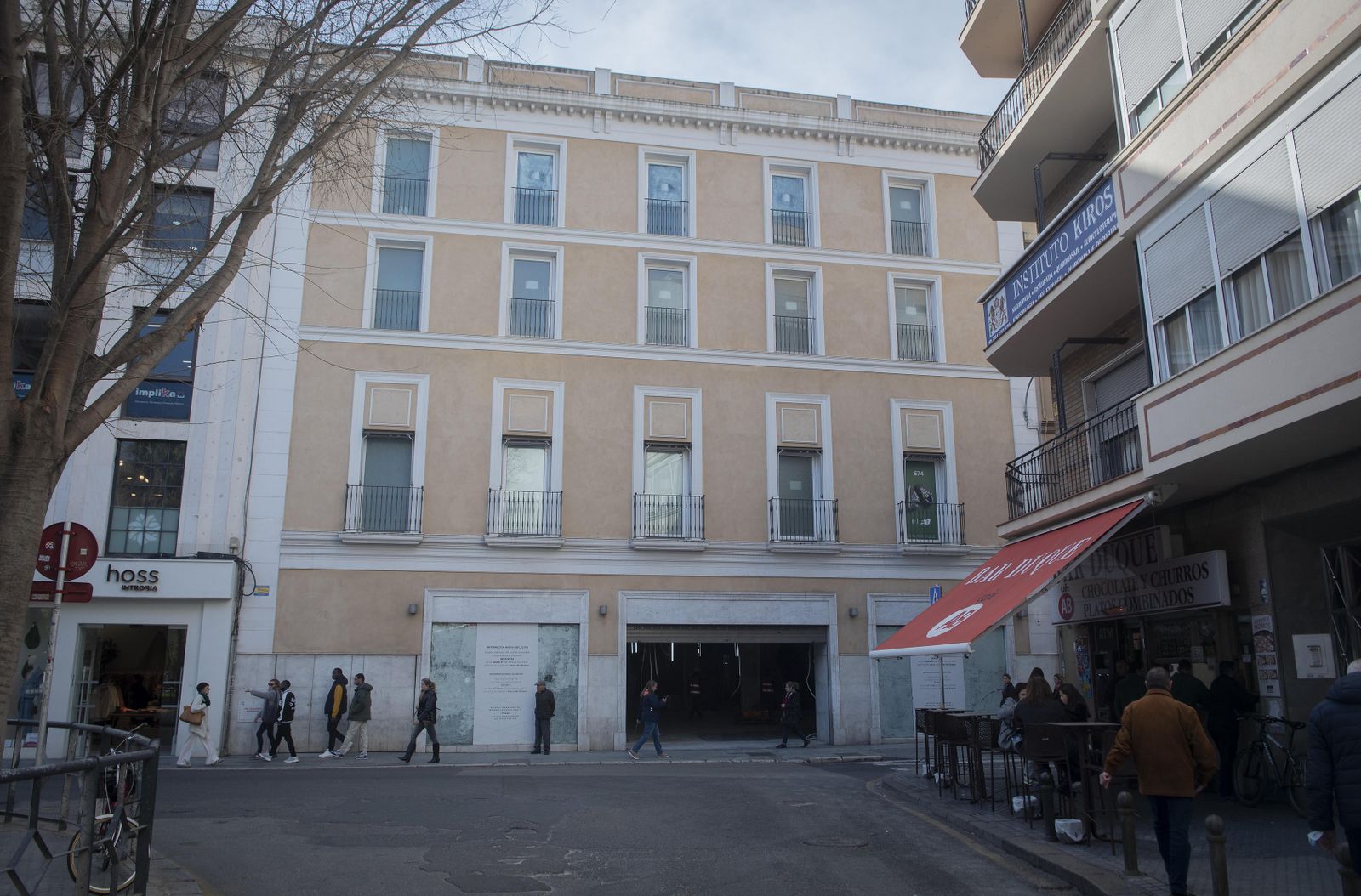 El edificio del número 5 de la Plaza del Duque