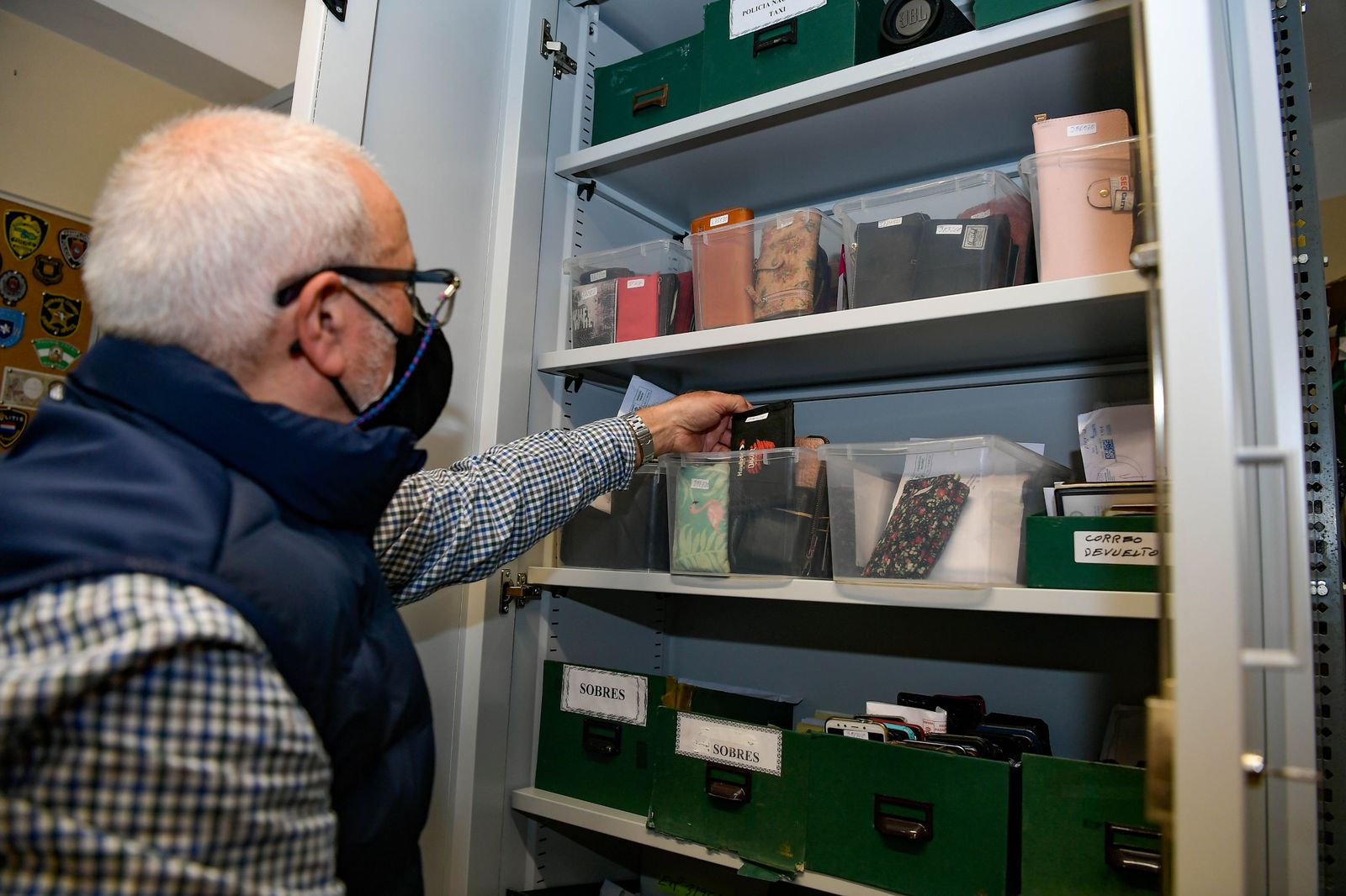 Fotos de Objetos Perdidos en el Ayuntamiento de Granada