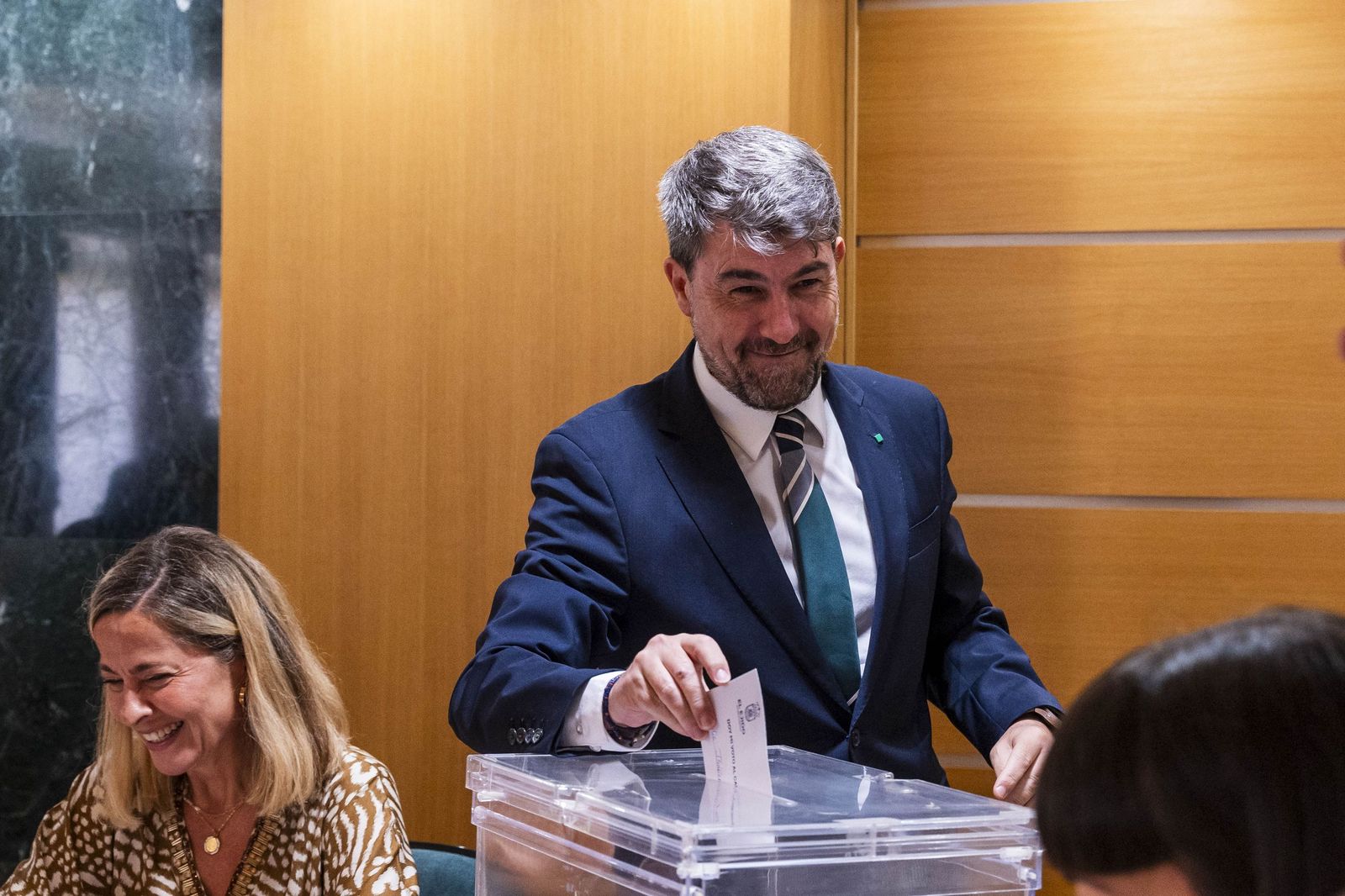 Julia Ibáñez toma posesión como nueva alcaldesa de El Ejido, en imágenes
