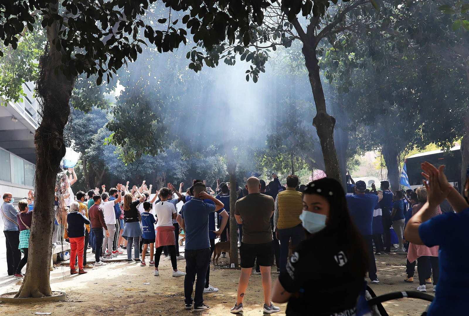 Así ha sido el recibimiento de la afición del Xerez DFC al campeón del grupo.