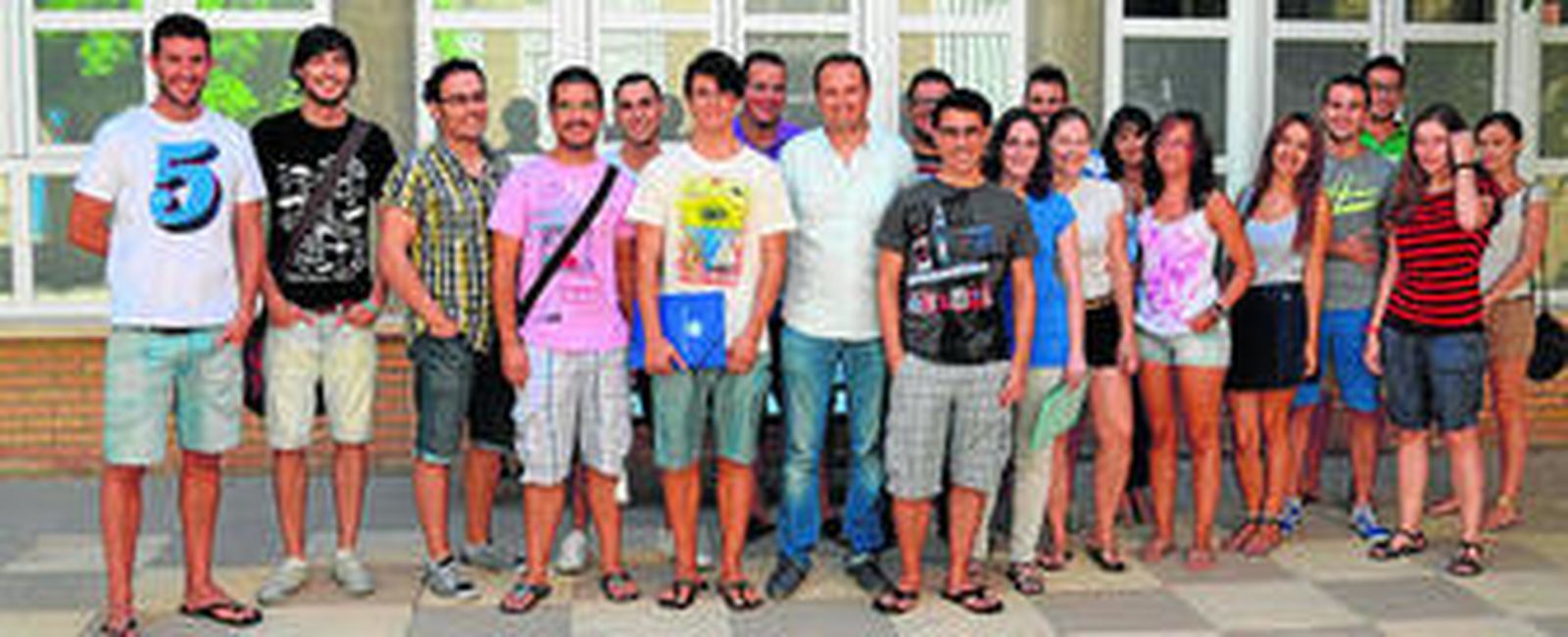 En la imagen, los voluntarios que participarán en el curso dela Universidad de Almería.