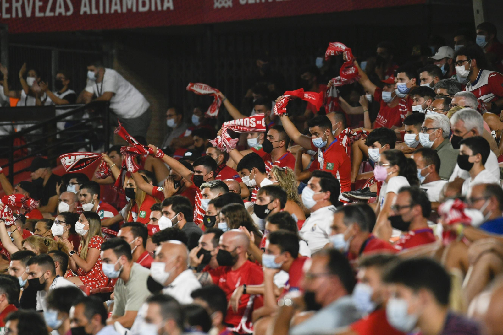 Abonados del Granada en el anterior choque ante el Valencia