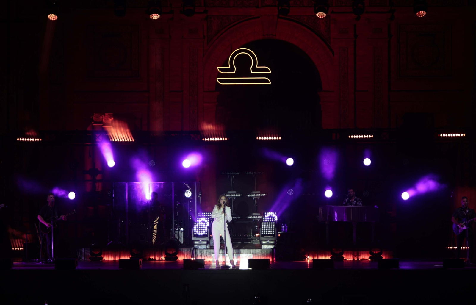 Las Imágenes del concierto de Pastora Soler en Sevilla