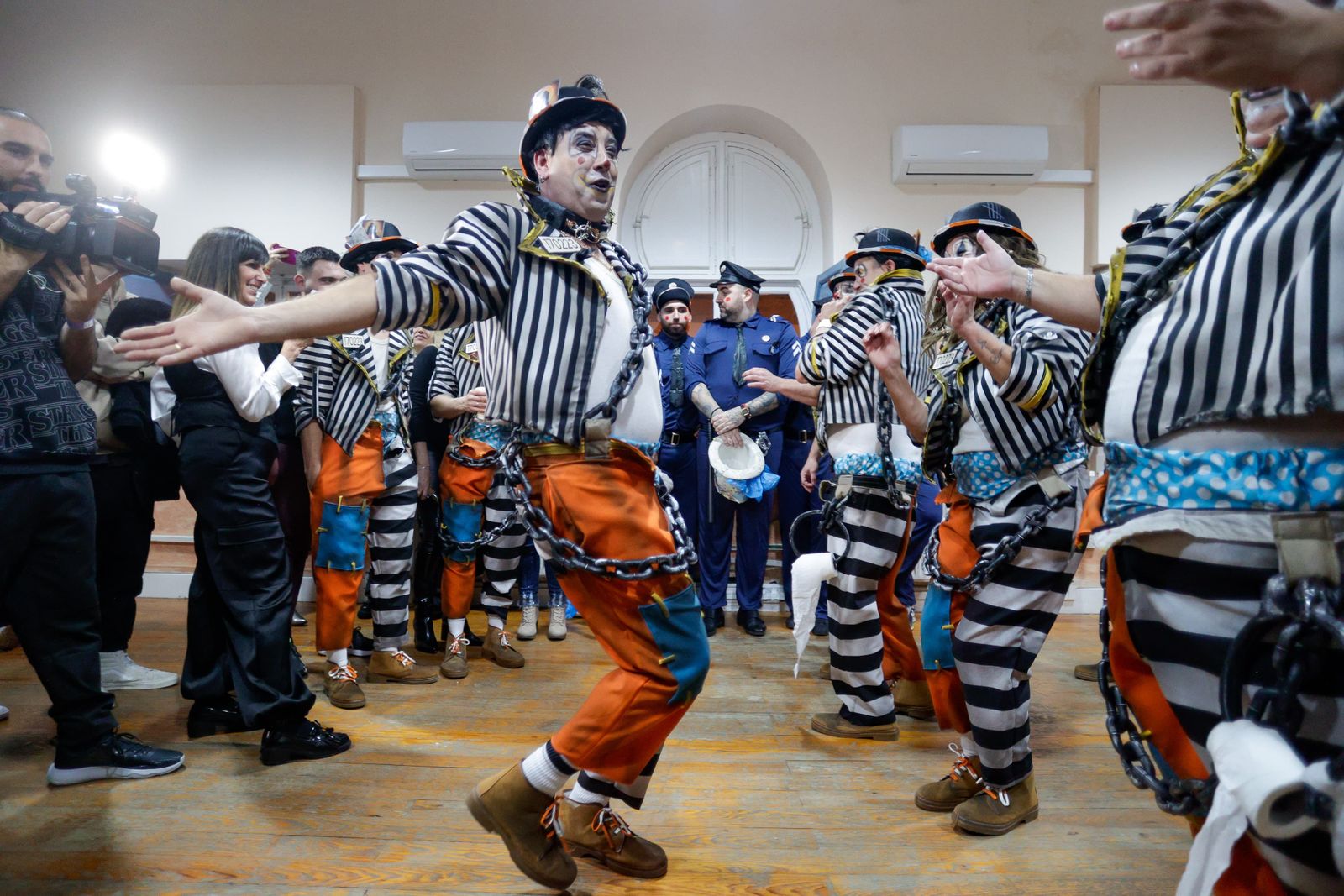 Chirigota 'La callejera invisible'