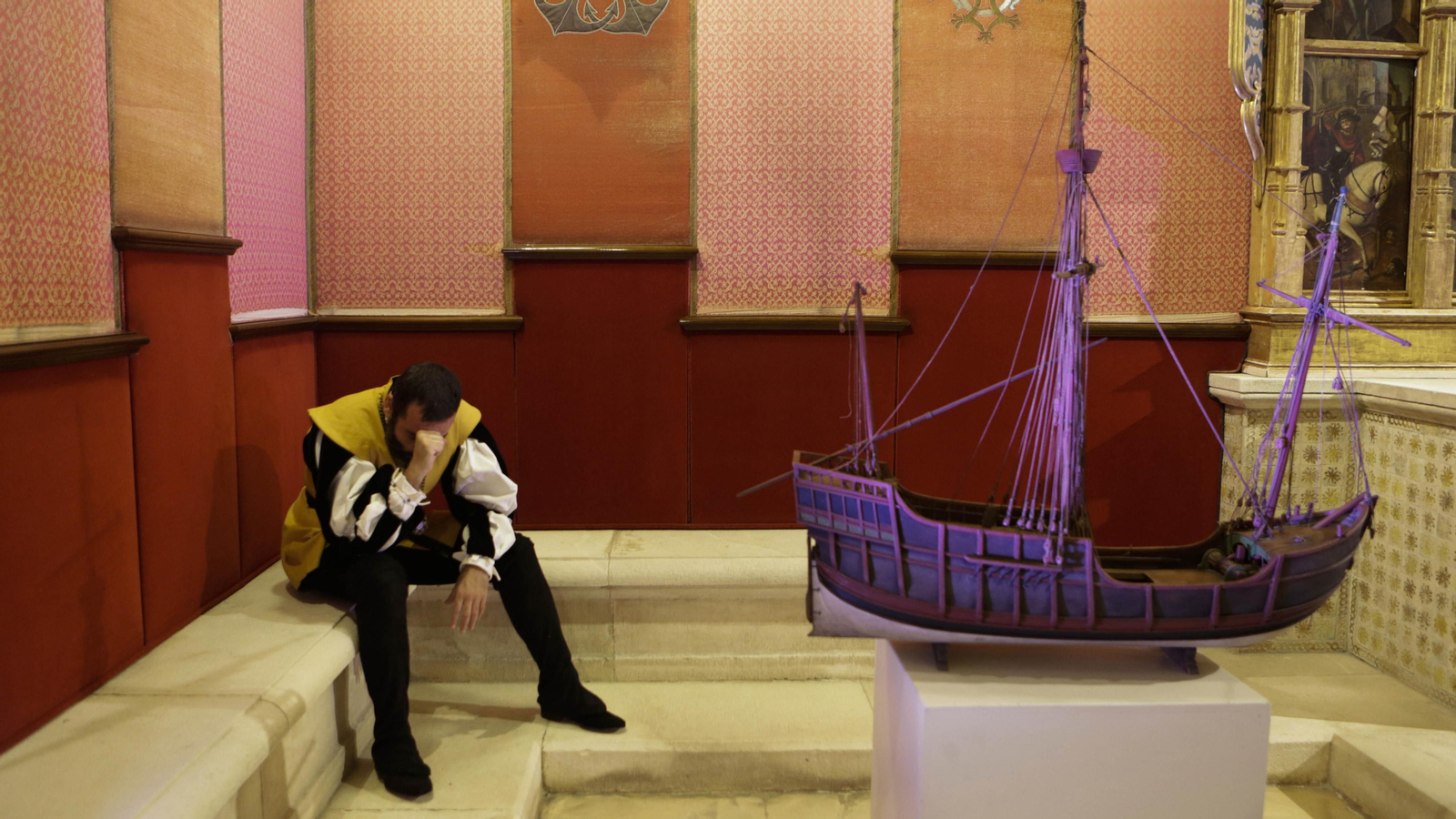 Las visitas teatralizadas en el Alcázar en imágenes