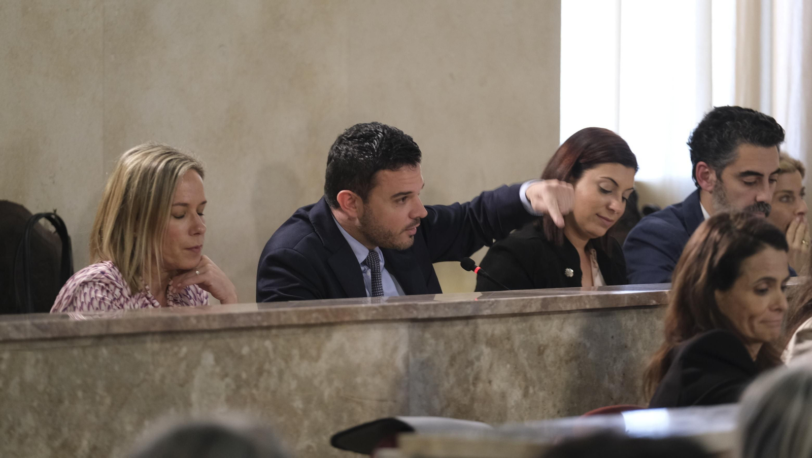 Imágenes del pleno ordinario del Ayuntamiento de Almería