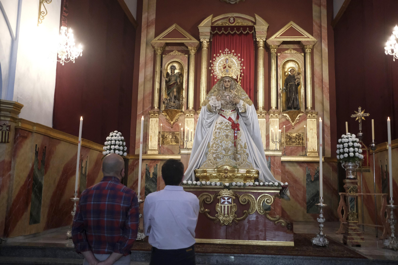 La despedida de la Virgen de la Merced de Córdoba antes de su restauración, en imágenes