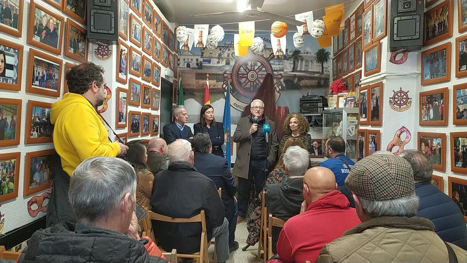 Manolo Casal, durante la presentación del concurso de pasodobles de la peña Amigos del Timón.