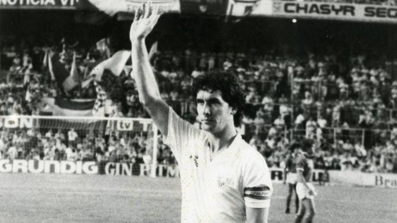 Montero, como capitán del Sevilla, en su partido de despedida.