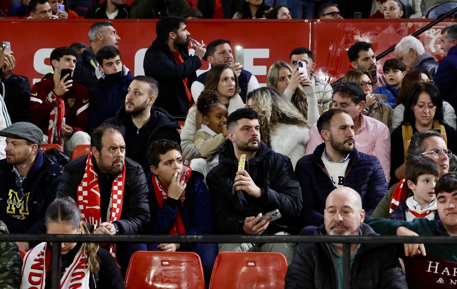Búscate en el partido Sevilla Valencia