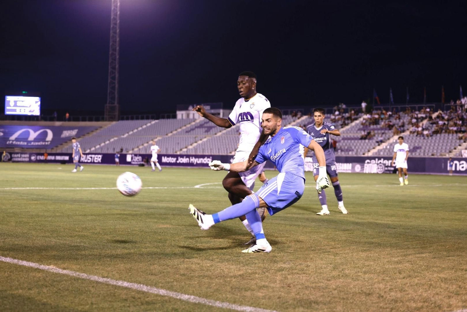 Las mejores imágenes del Trofeo del Olivo entre Real Jaén y Granada CF