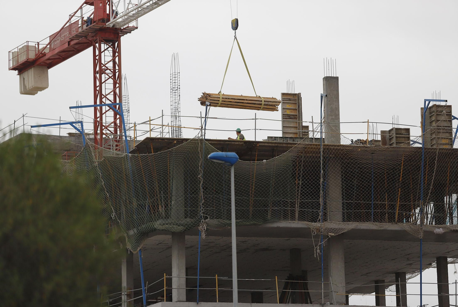 Pisos en construcción en Huelva.