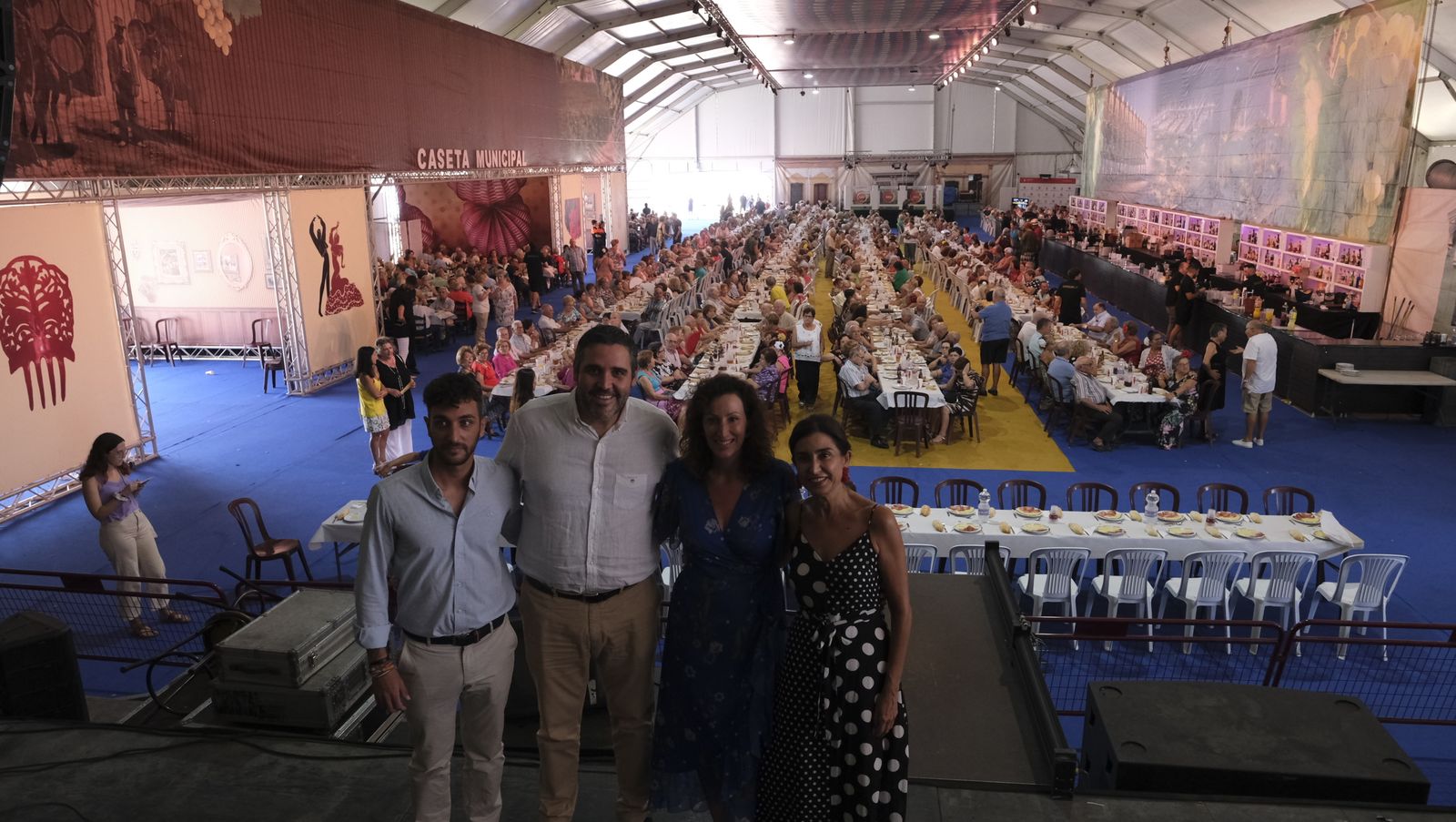 Imágenes de la comida homenaje a los mayores en la Caseta Municipal de la Feria de Almería 2022