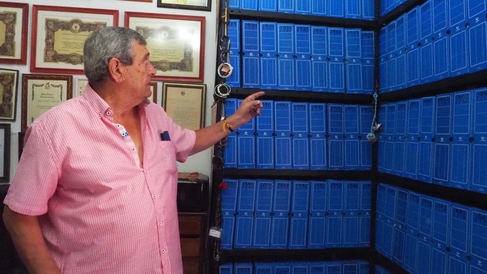El espectacular archivo que el lepero Manolo Castillo ha ido creando durante toda su vida