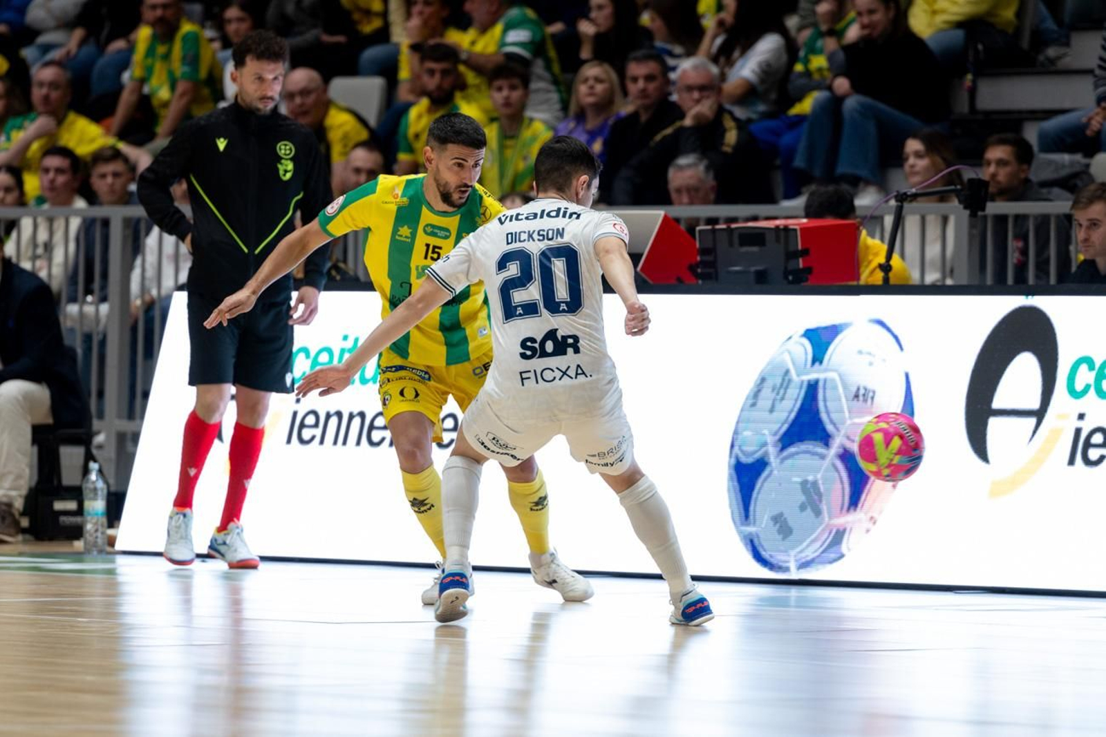 Jaén Paraíso Interior FS  4-3 Family Cash Alzira