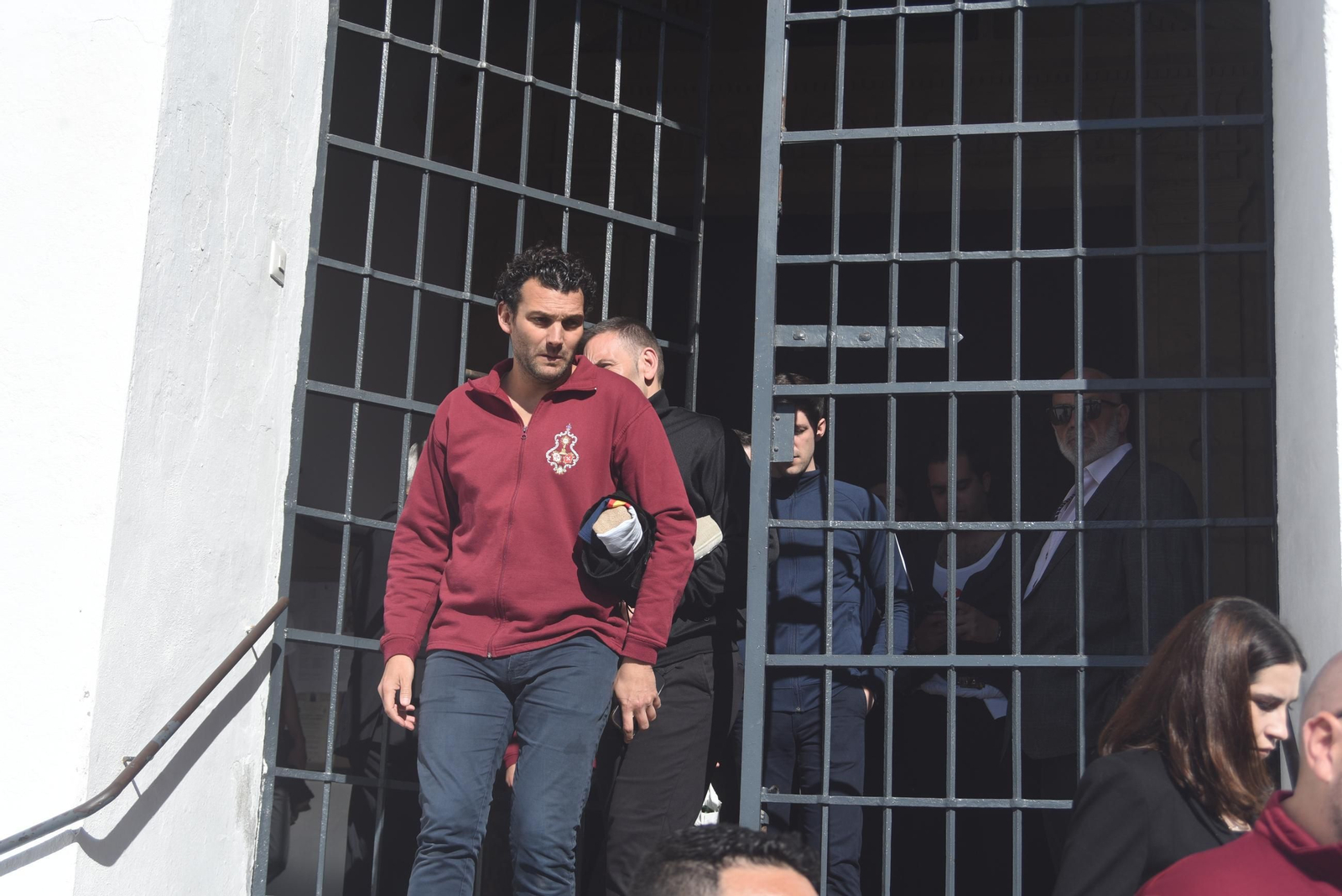 Recogimiento y lágrimas tras la suspensión de la procesión del Císter en este Martes Santo de Córdoba