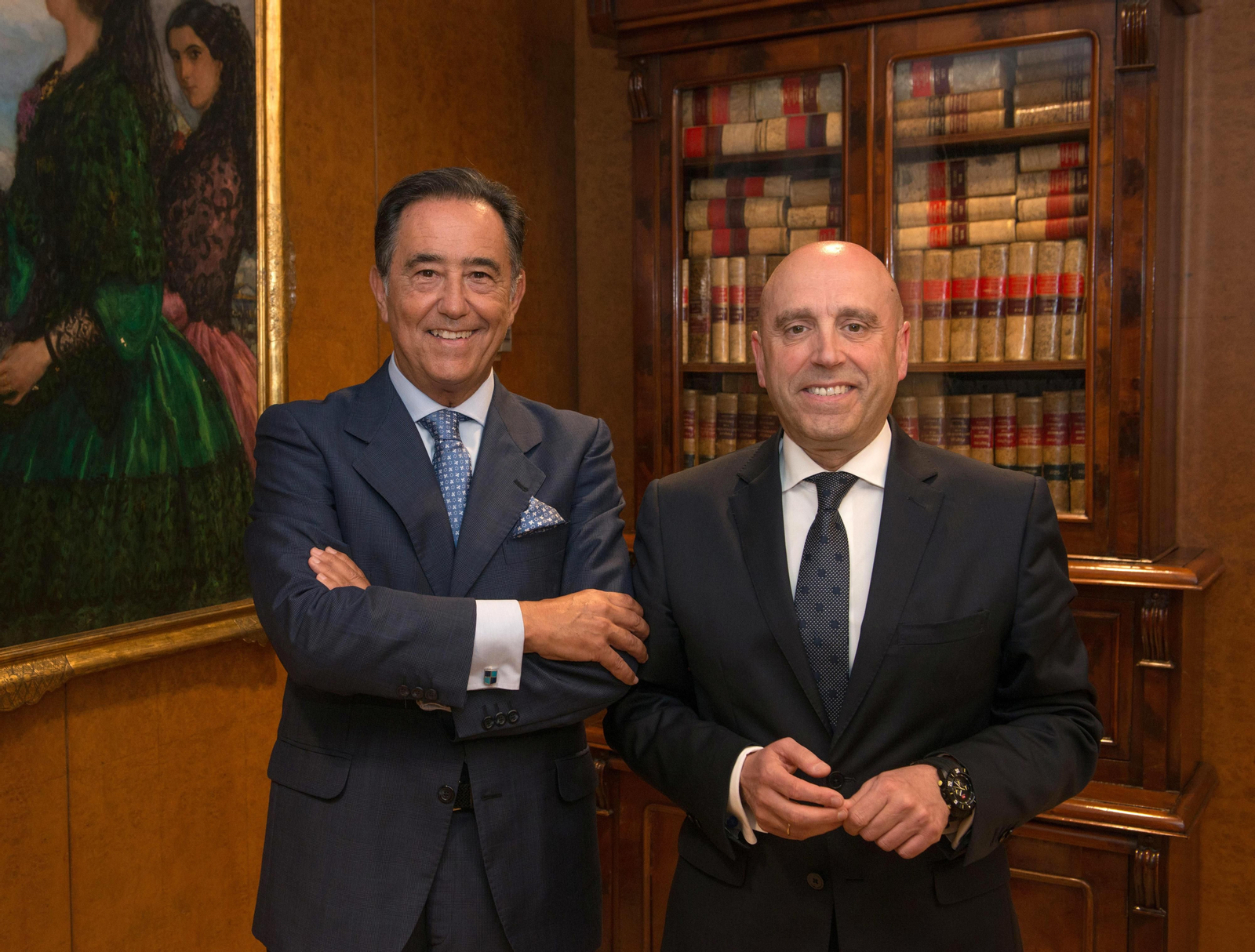 El presidente de Cajasur, Miguel Ángel Cabello, junto a Joseba Barrena.