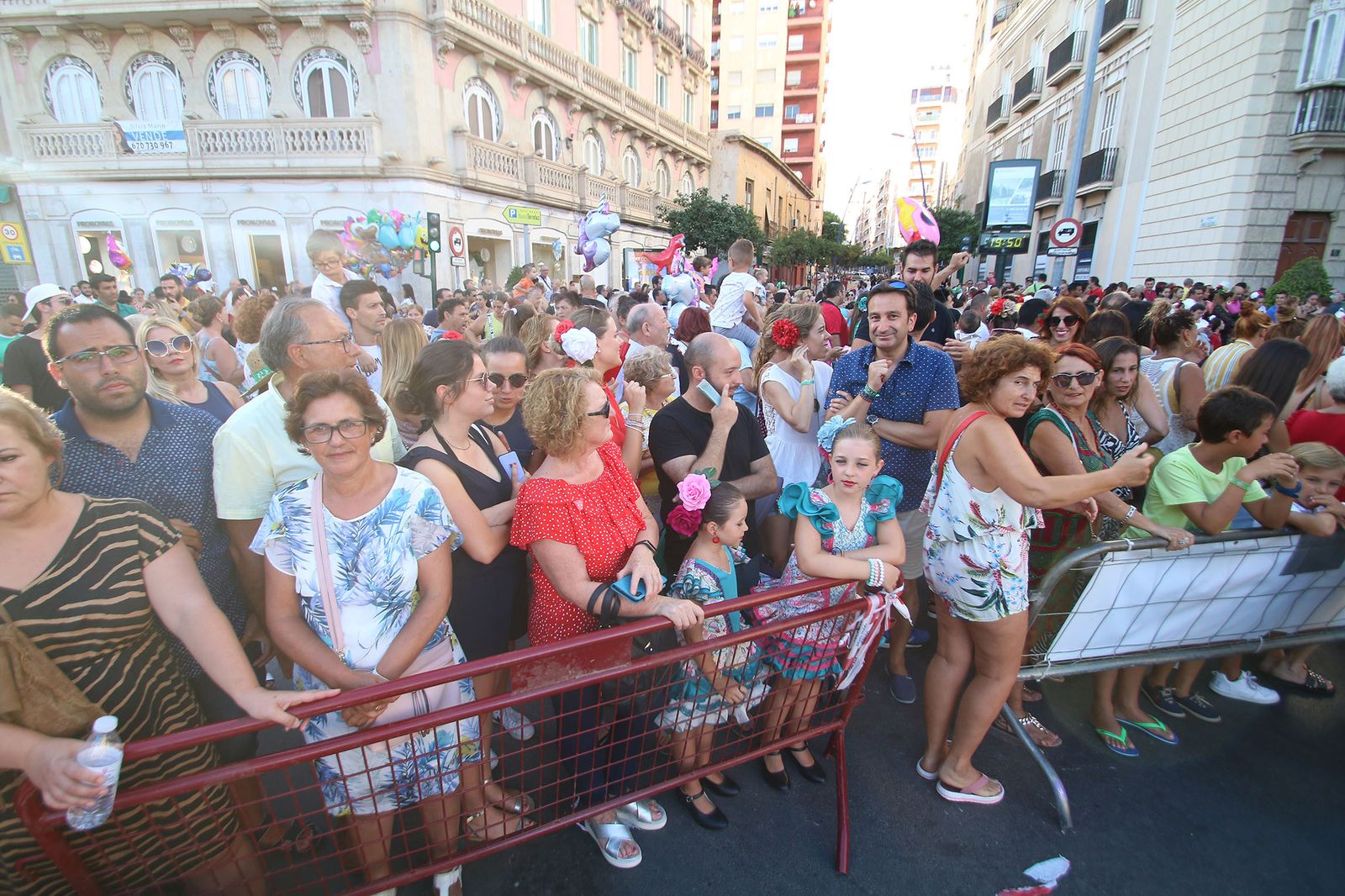 Fotogalería de la Batalla de Flores. Feria de Almería 2019