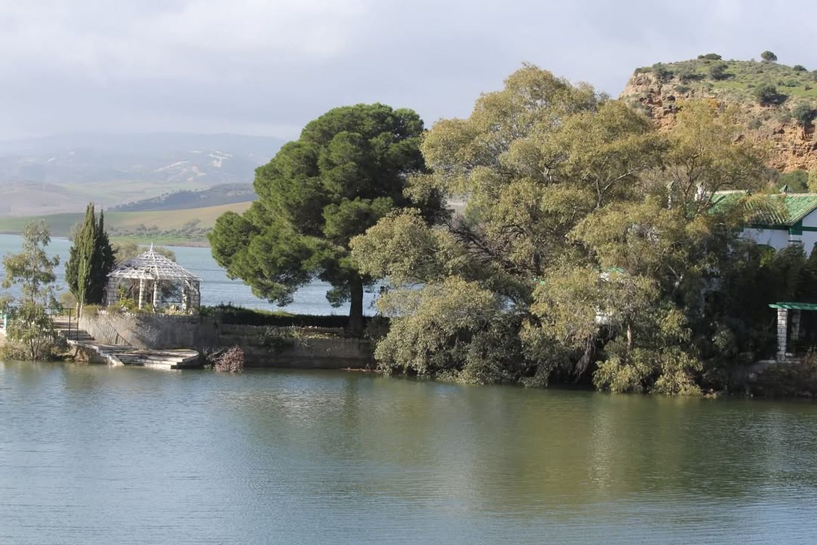 El desembalse del Guadalhorce, en Málaga, en imágenes