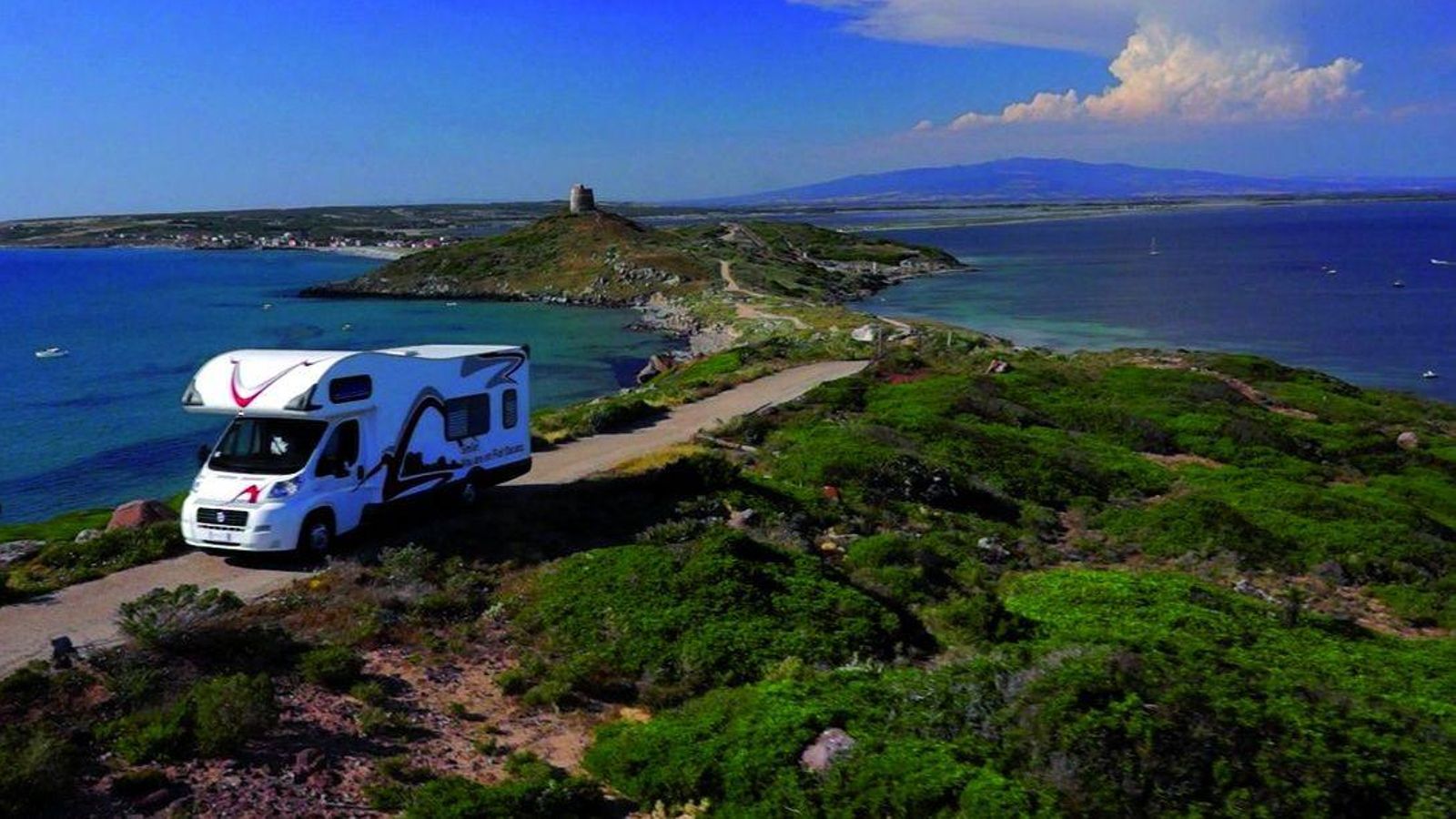 La segunda mano es, con gran diferencia, la fórmula predilecta por quienes buscan vehículos que permitan pernoctar a bordo.