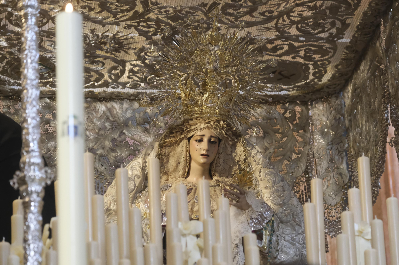 La coronación pontificia de la Virgen de la Paz y Esperanza en Córdoba, en imágenes