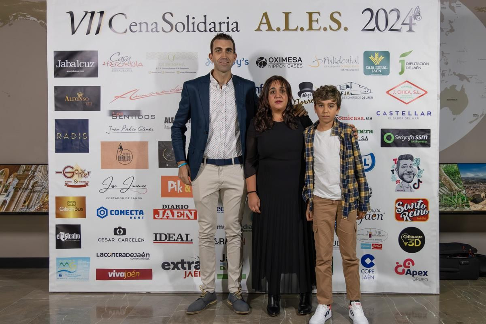 VII cena solidaria de la Asociación para la Lucha contra las Enfermedades de la Sangre (ALES), en imágenes